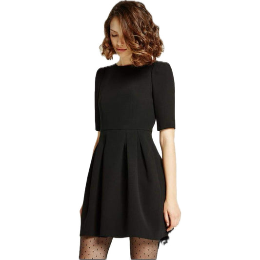 Short wide dress - moderate sleeves